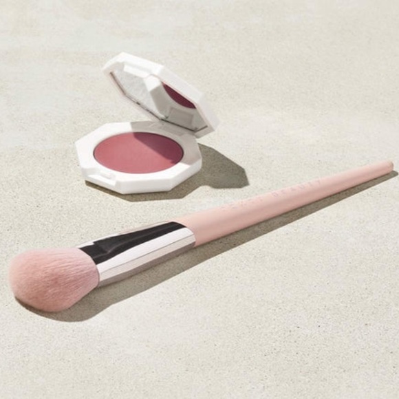 Fenty Cheeks Out Cream Blush Cool Berry - Picture 3 of 16